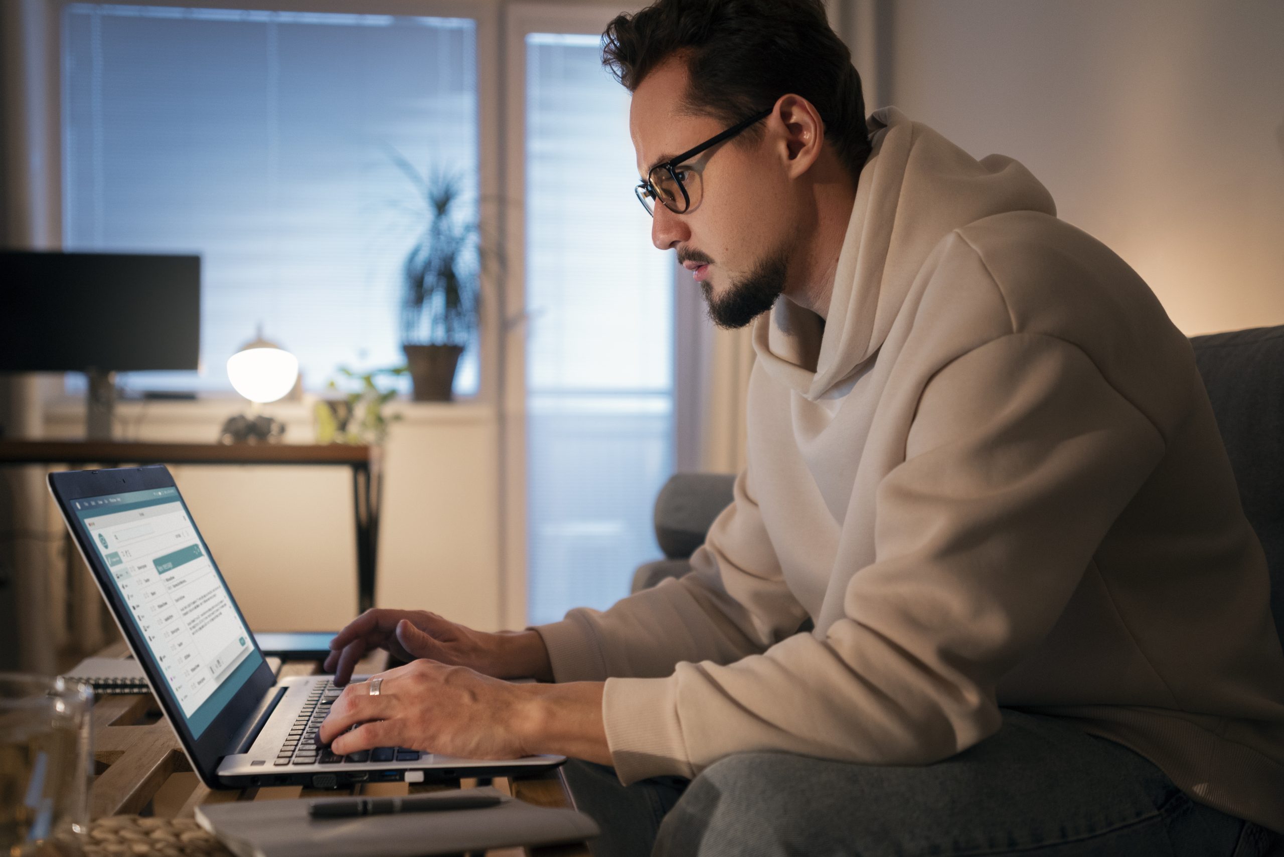 How to Get Into Cybersecurity - a Beginner's Guide 2 How to Get Into Cybersecurity